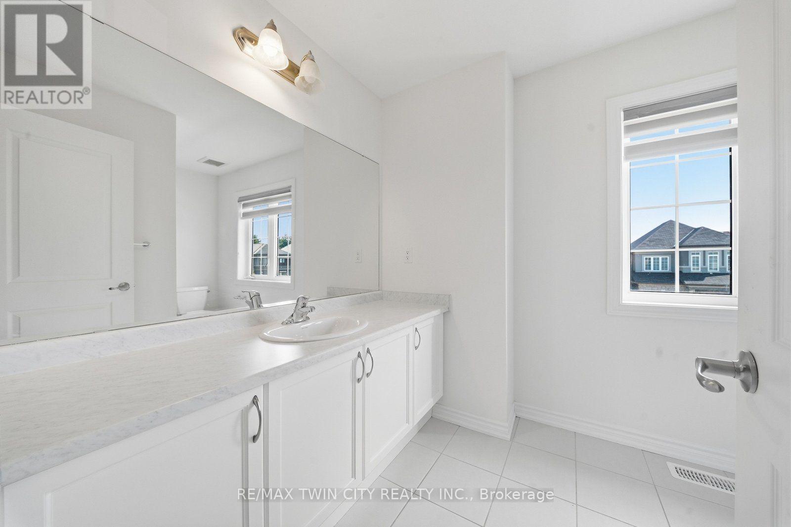 19 Tooker Drive, Brantford, Ontario  N3V 0B6 - Photo 18 - X13833364
