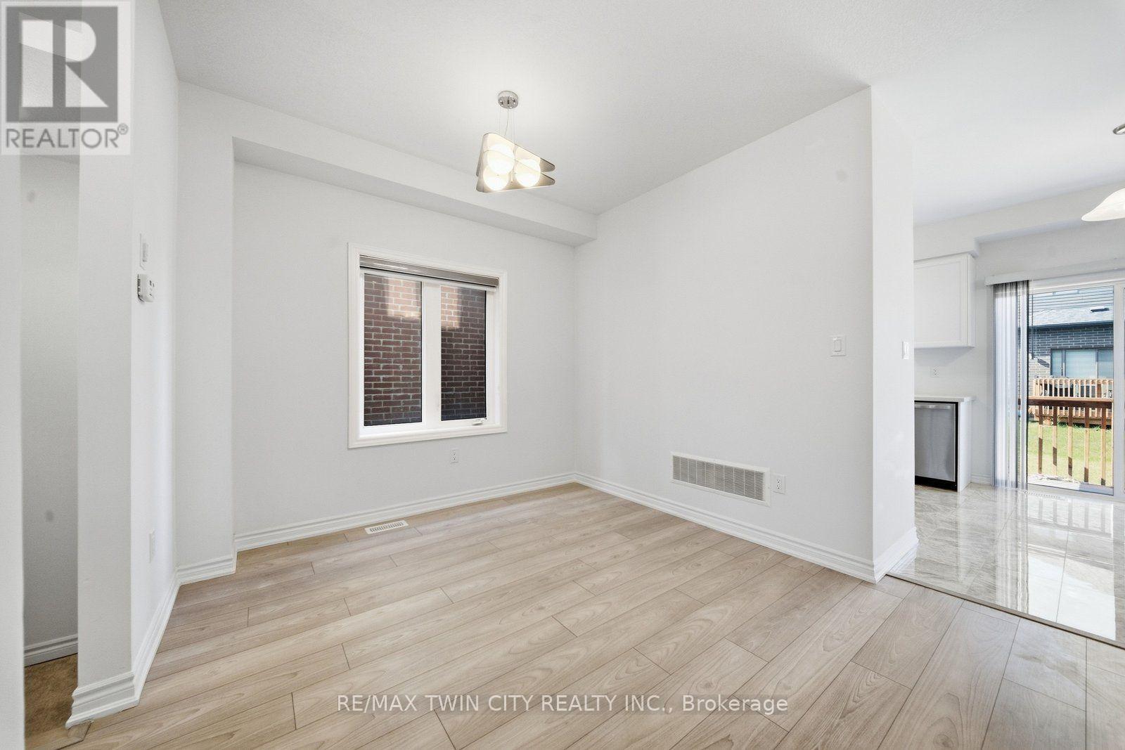 19 Tooker Drive, Brantford, Ontario  N3V 0B6 - Photo 6 - X13833364