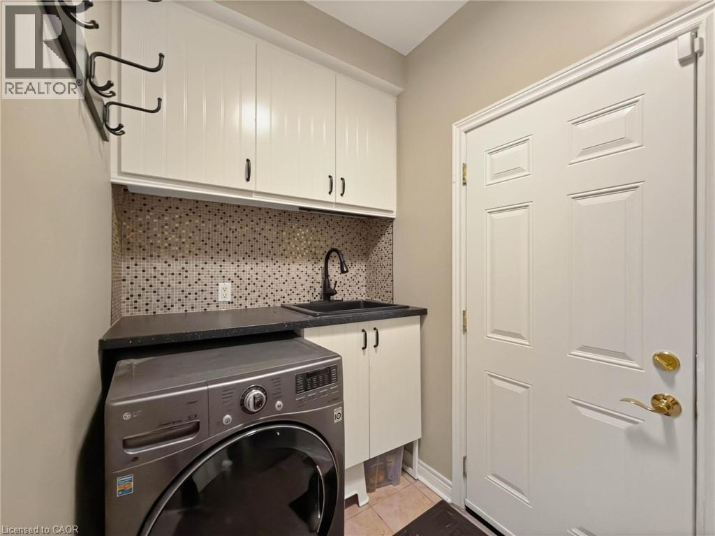 74 Davidson Boulevard, Dundas, Ontario  L9H 6Y1 - Photo 21 - 40865940