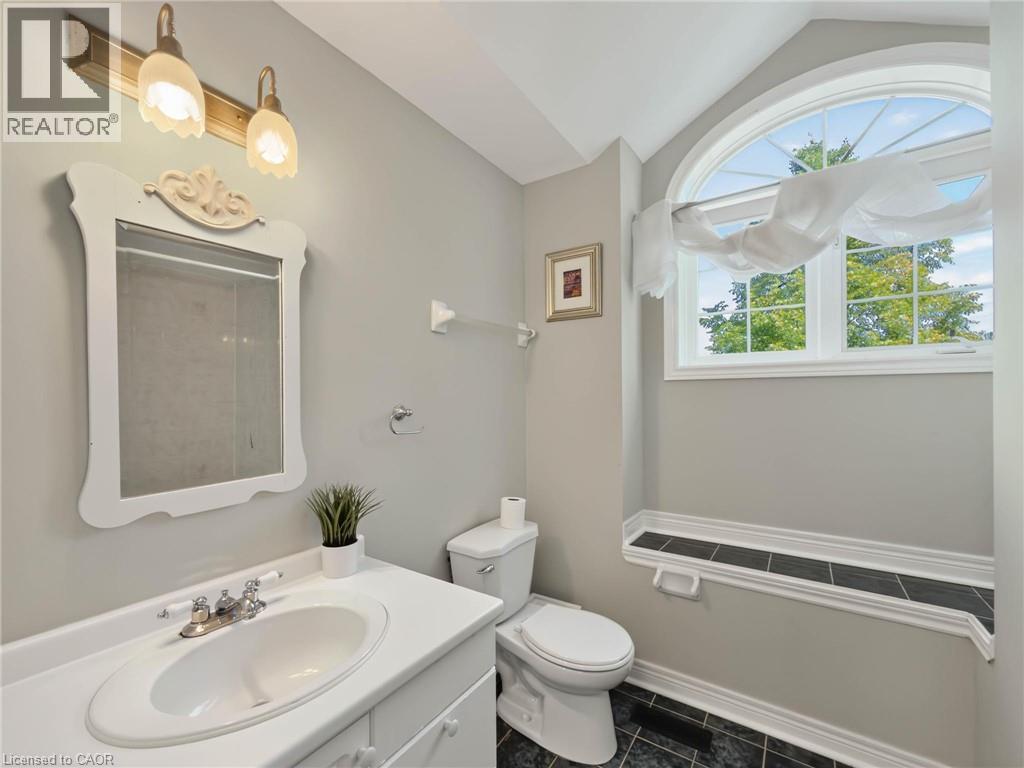 74 Davidson Boulevard, Dundas, Ontario  L9H 6Y1 - Photo 25 - 40865940