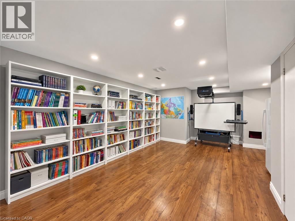 74 Davidson Boulevard, Dundas, Ontario  L9H 6Y1 - Photo 39 - 40865940
