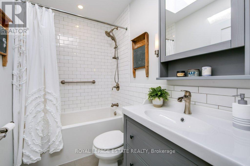 55 Winston Avenue, Toronto, Ontario  M1N 1W2 - Photo 26 - E13833384