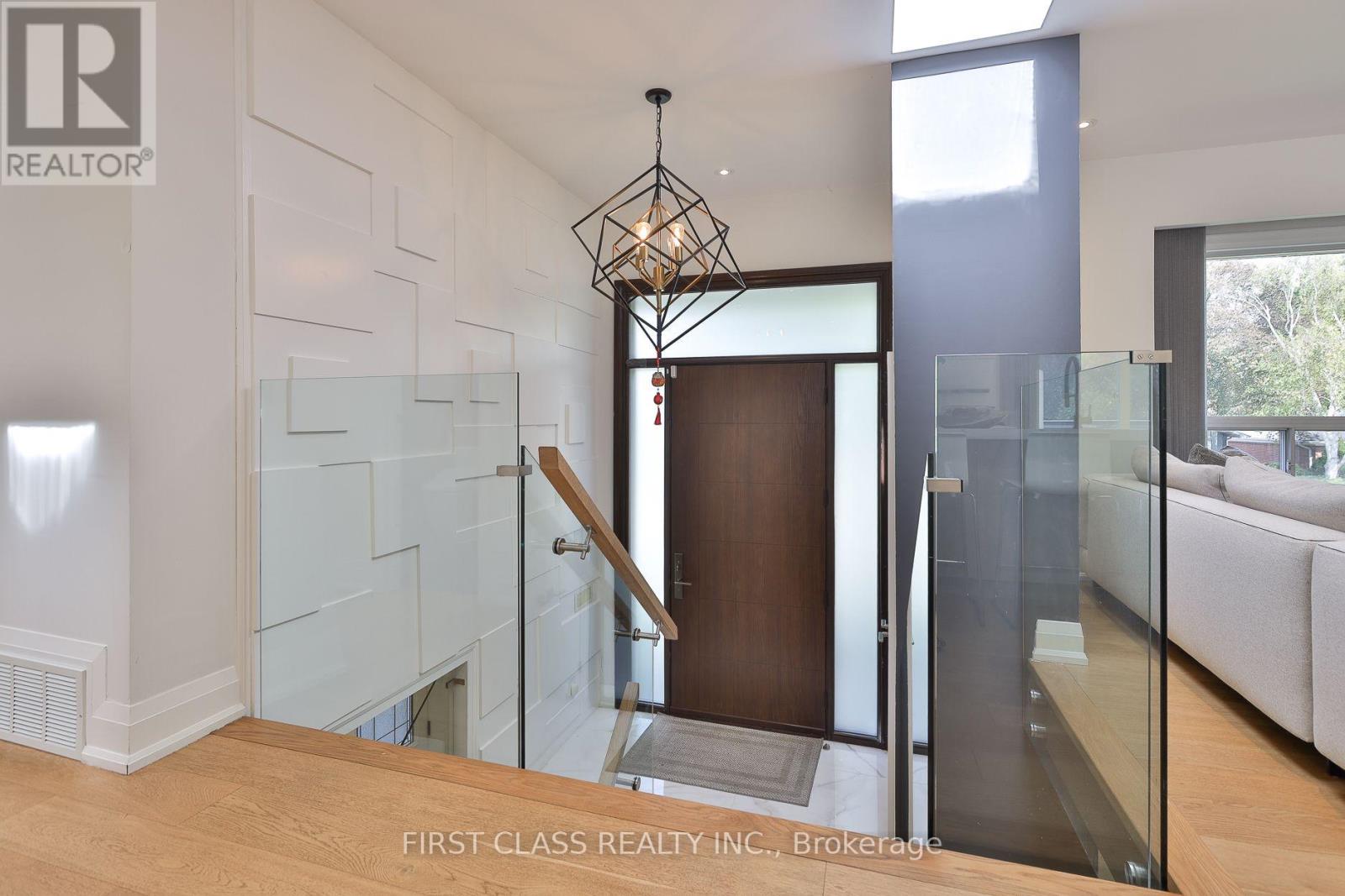 27 Delair Crescent, Markham (Grandview), Ontario  L3T 2M3 - Photo 2 - N13833386