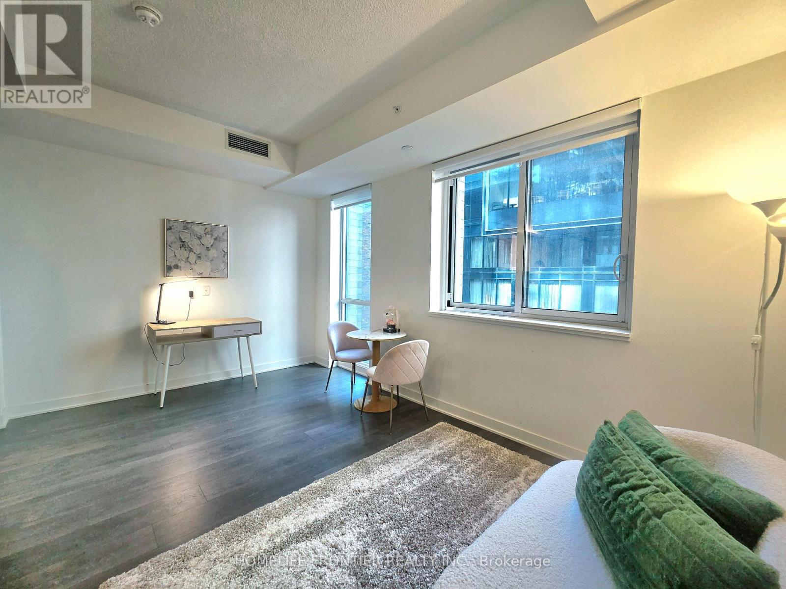 705 - 115 Blue Jays Way, Toronto, Ontario  M5V 0N4 - Photo 2 - C13661048