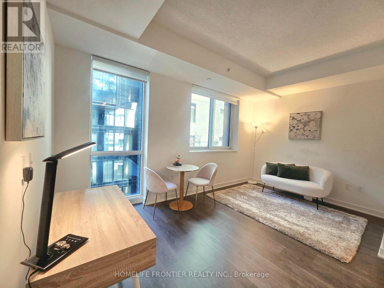705 - 115 BLUE JAYS WAY, Toronto, Ontario