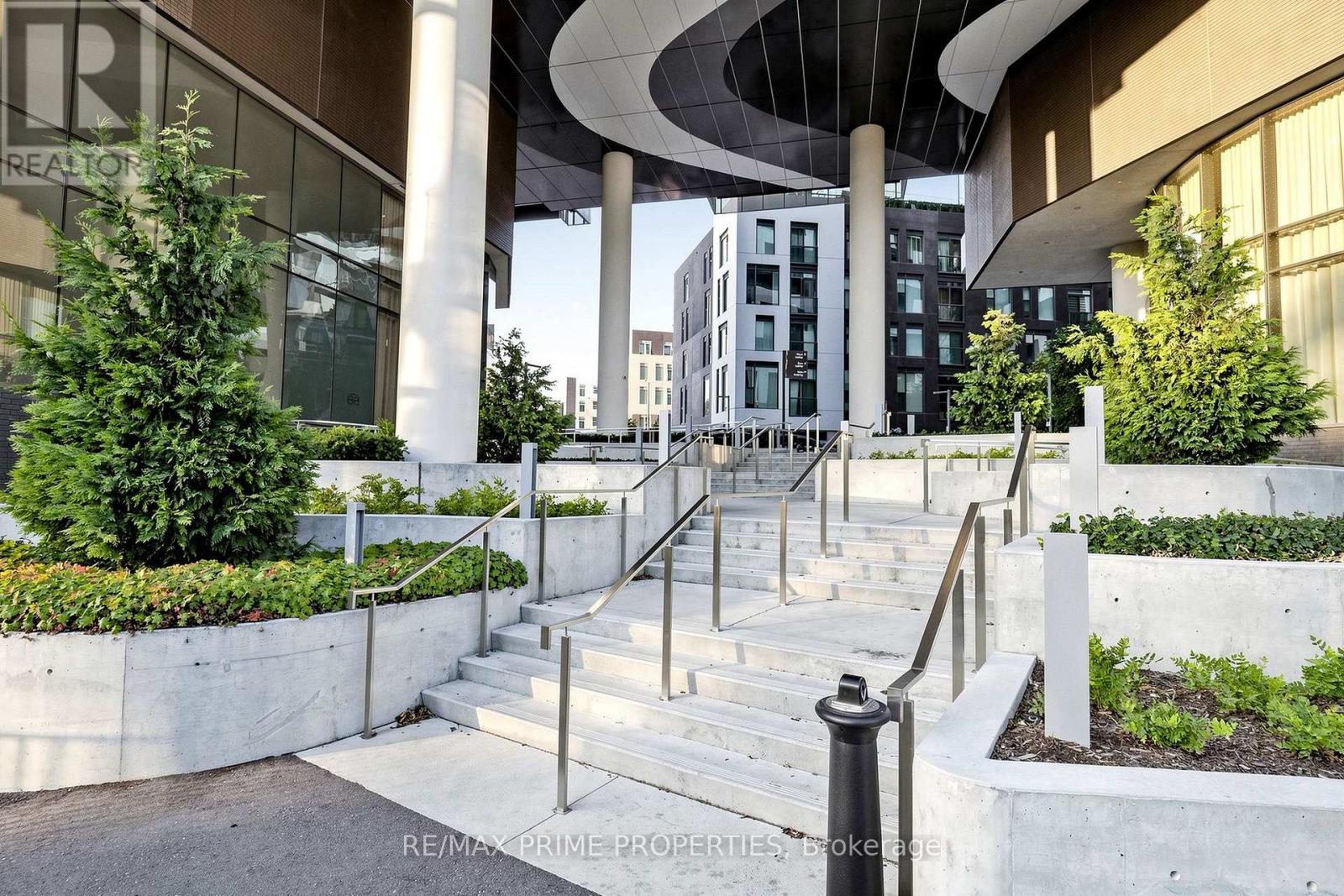 19 - 25 Adra Grado Way, Toronto, Ontario  M2J 0H6 - Photo 3 - C13833426