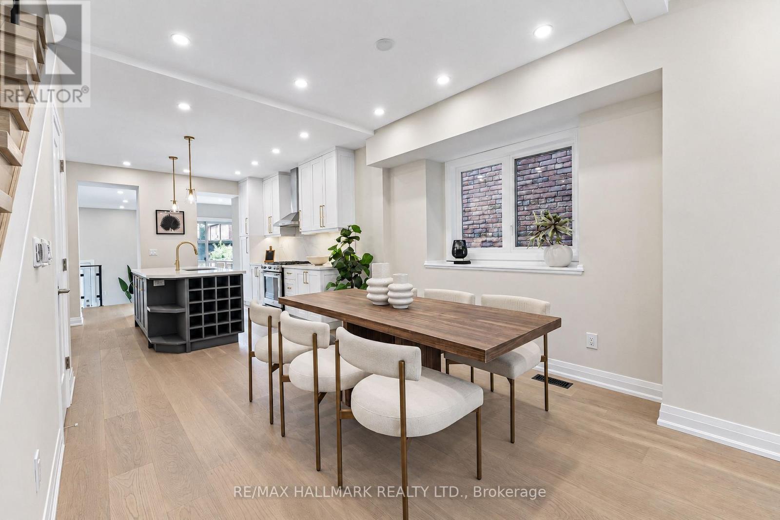 47 Harcourt Avenue, Toronto, Ontario  M4J 1J3 - Photo 12 - E13833396