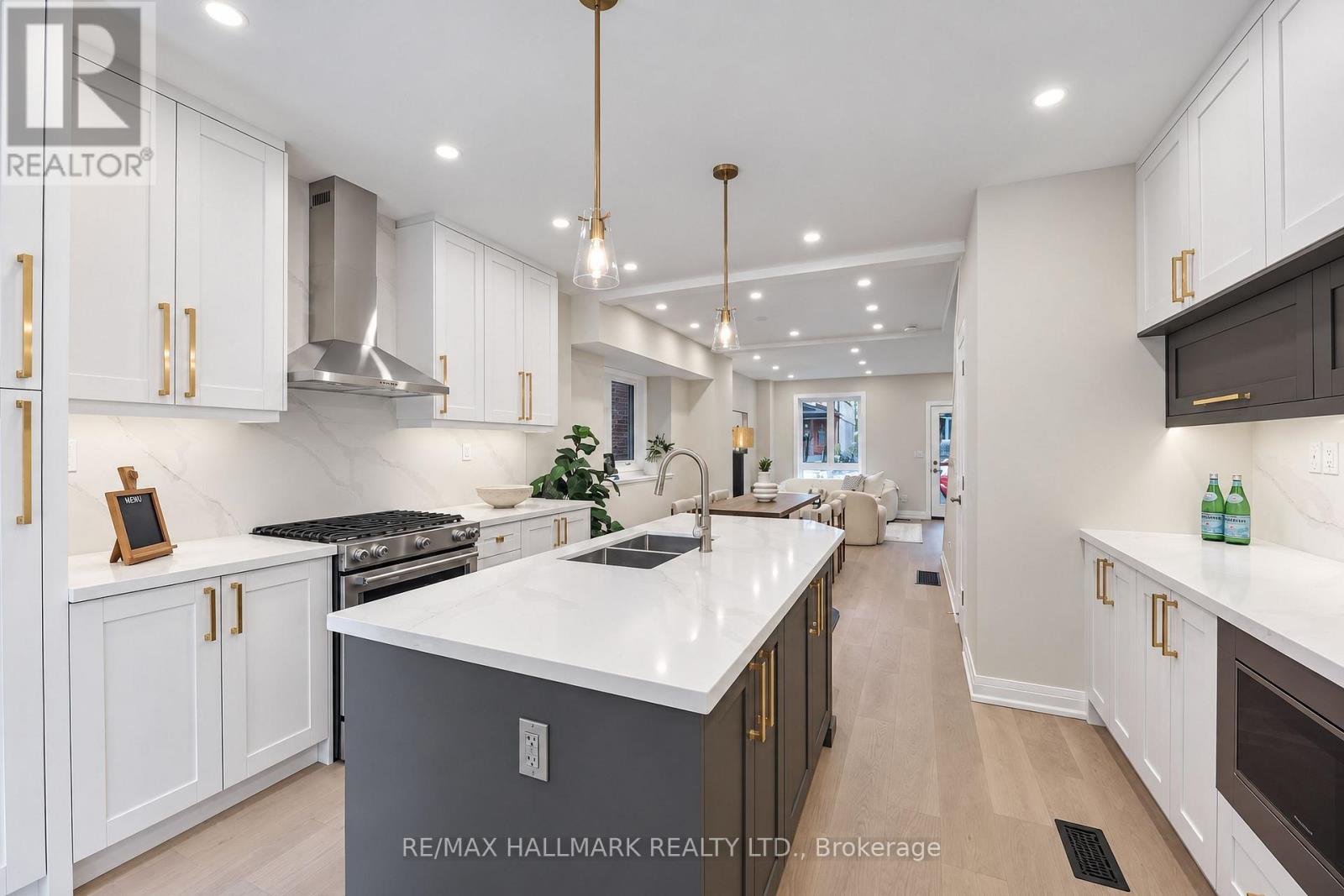 47 Harcourt Avenue, Toronto, Ontario  M4J 1J3 - Photo 18 - E13833396