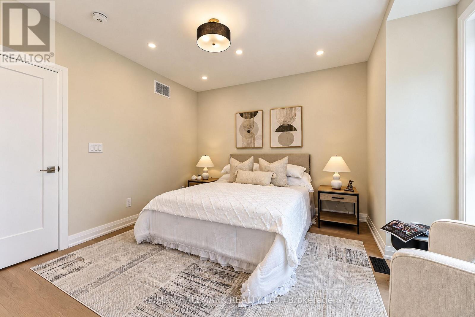 47 Harcourt Avenue, Toronto, Ontario  M4J 1J3 - Photo 24 - E13833396