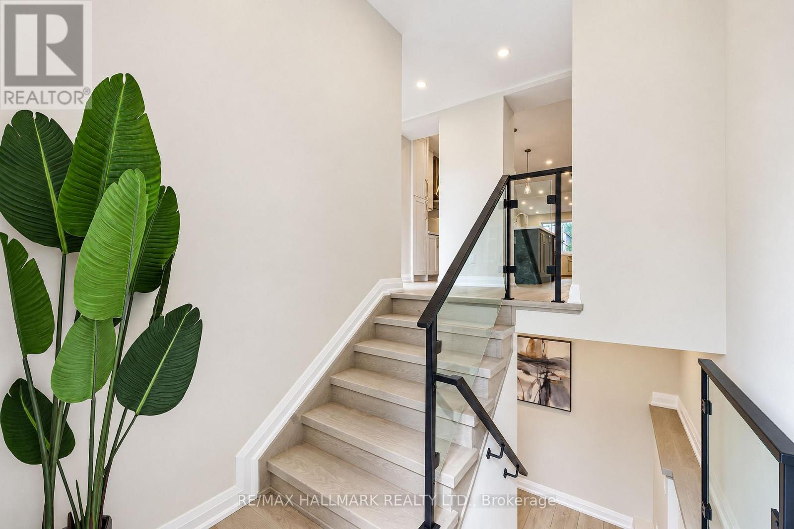 47 Harcourt Avenue, Toronto, Ontario  M4J 1J3 - Photo 32 - E13833396