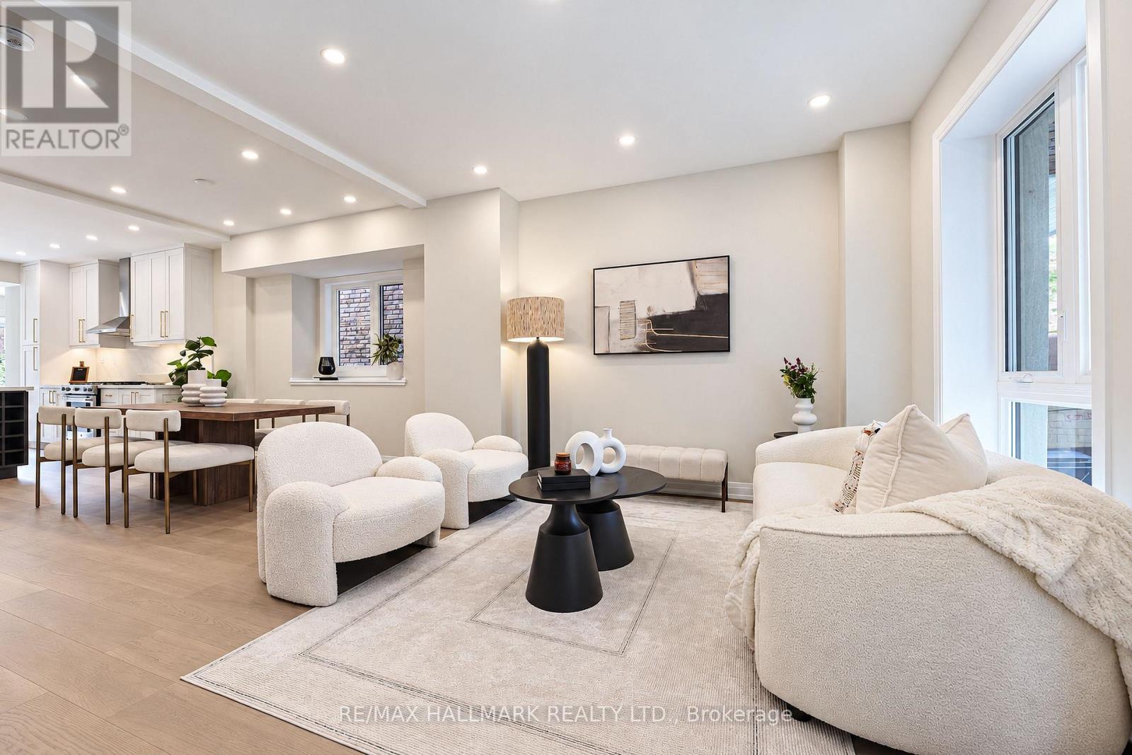 47 Harcourt Avenue, Toronto, Ontario  M4J 1J3 - Photo 8 - E13833396