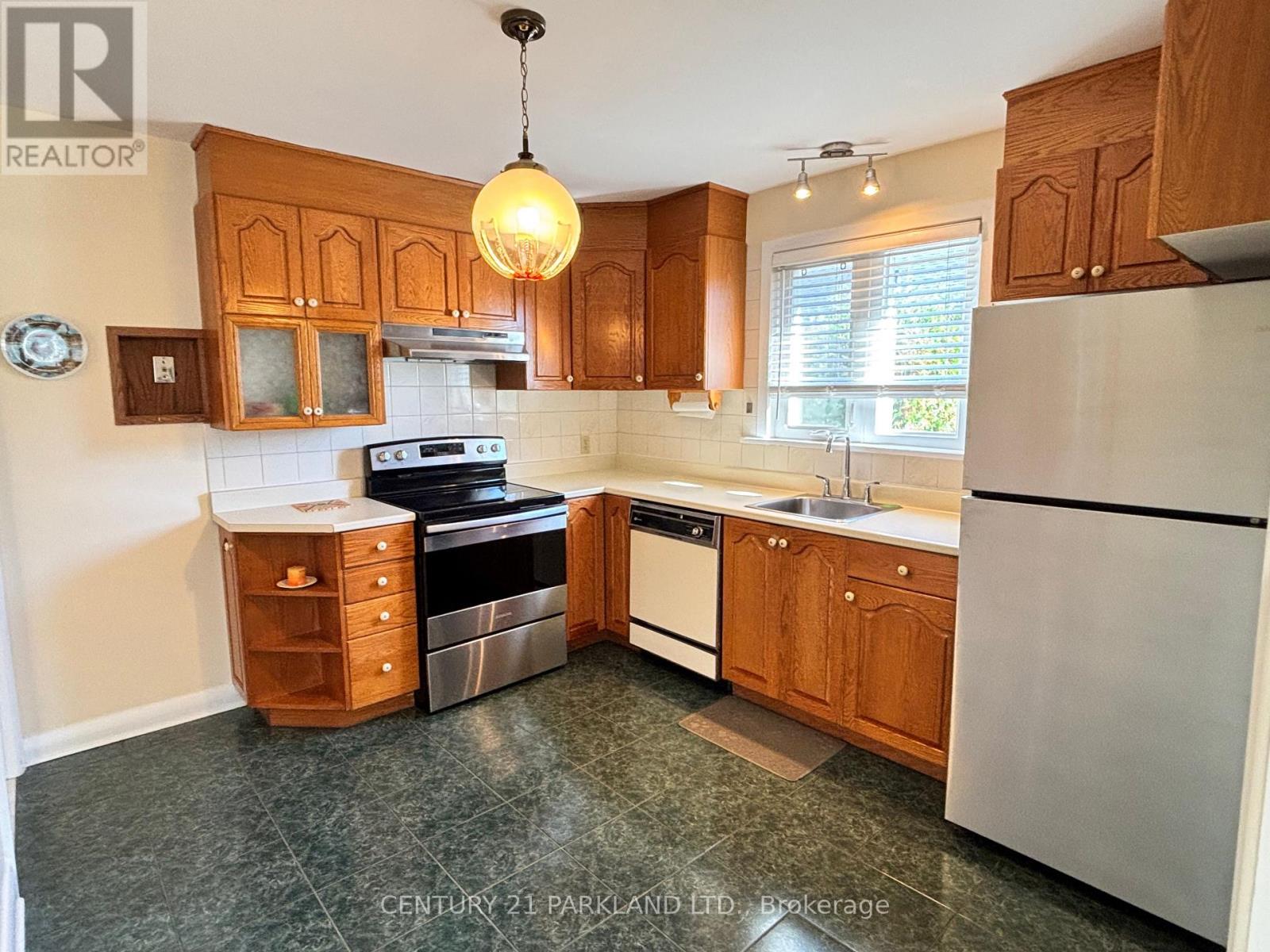 14 Orlando Boulevard, Toronto, Ontario  M1R 3N4 - Photo 8 - E13833408