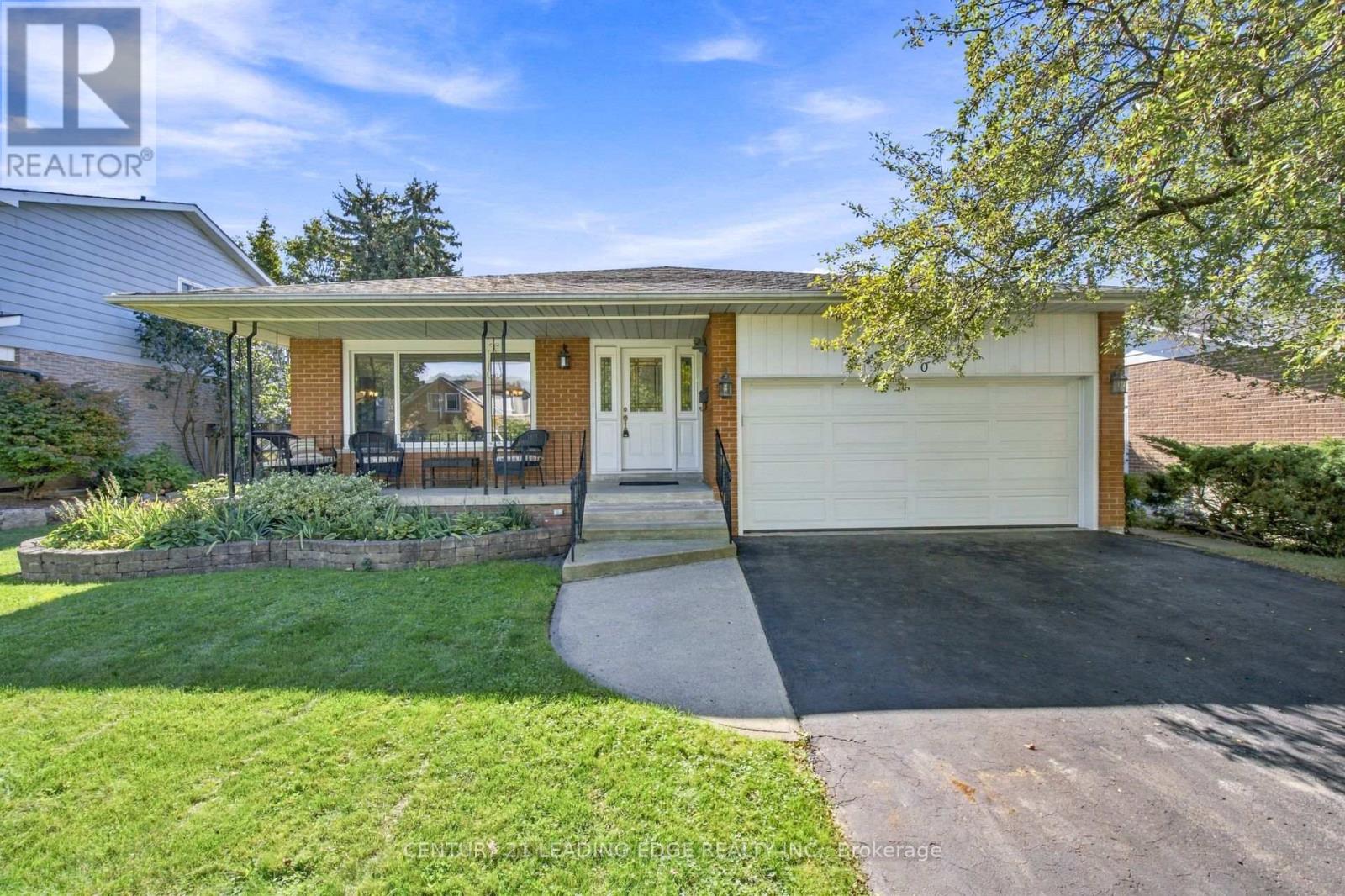 90 PRINGLE AVENUE, Markham, Ontario