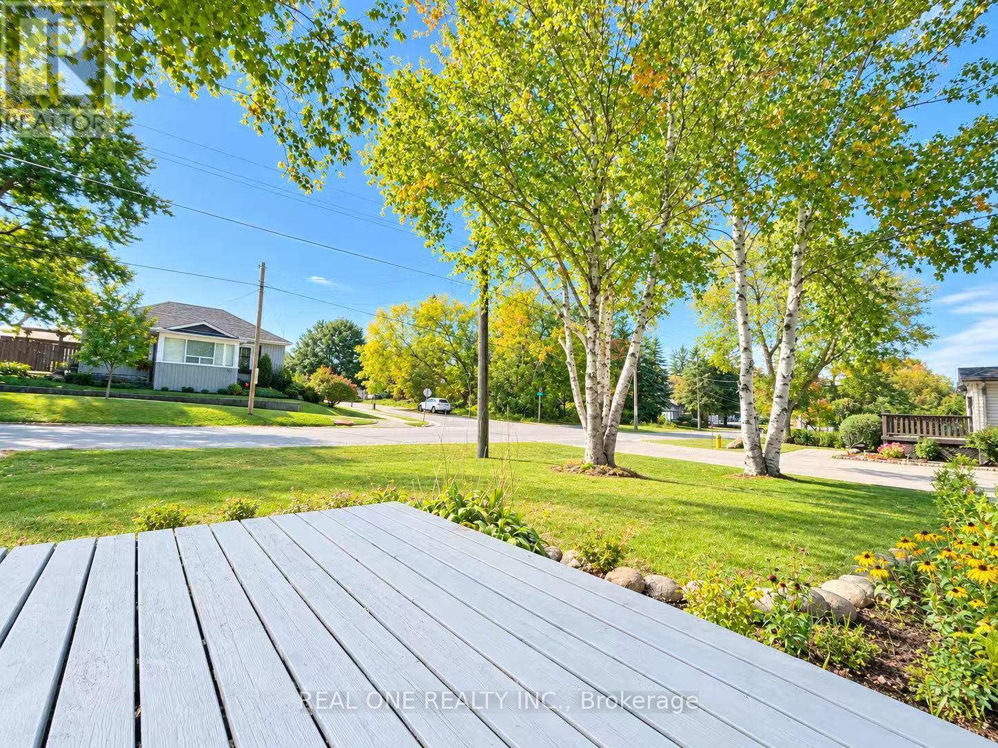 24 Main Street, East Gwillimbury, Ontario  L0G 1M0 - Photo 20 - N13833424