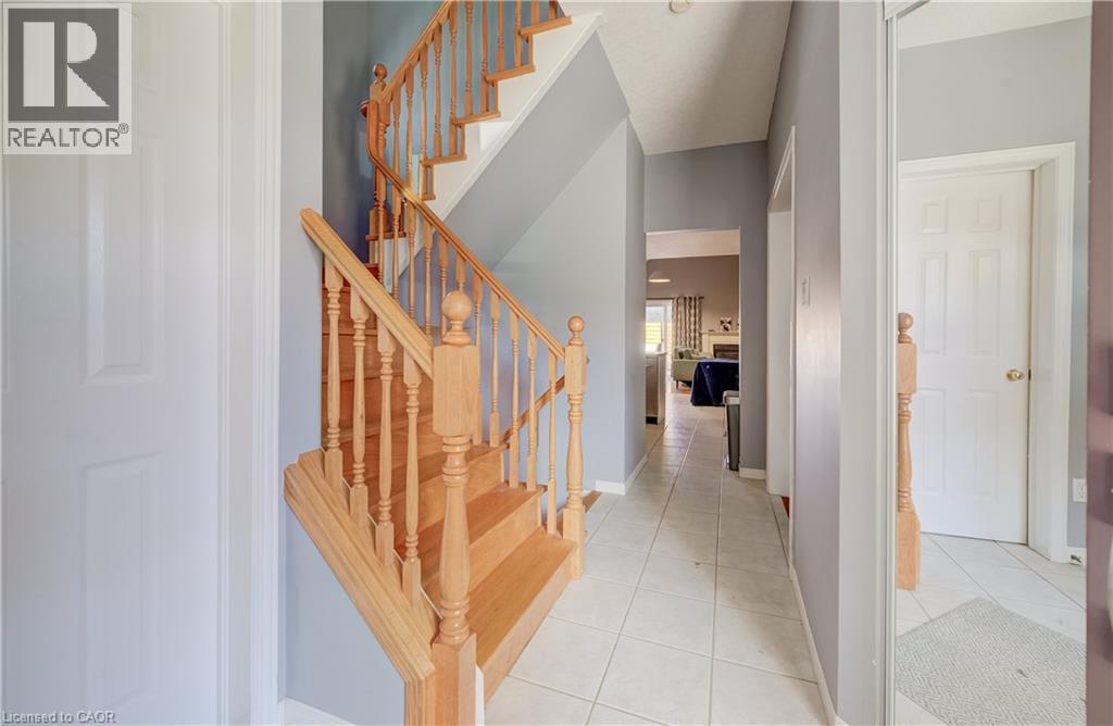 295 Gatehouse Drive, Cambridge, Ontario  N1P 1E6 - Photo 5 - 40864398