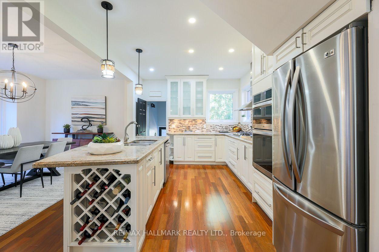 620 Indian Road, Toronto, Ontario  M6P 2C6 - Photo 10 - W13833416