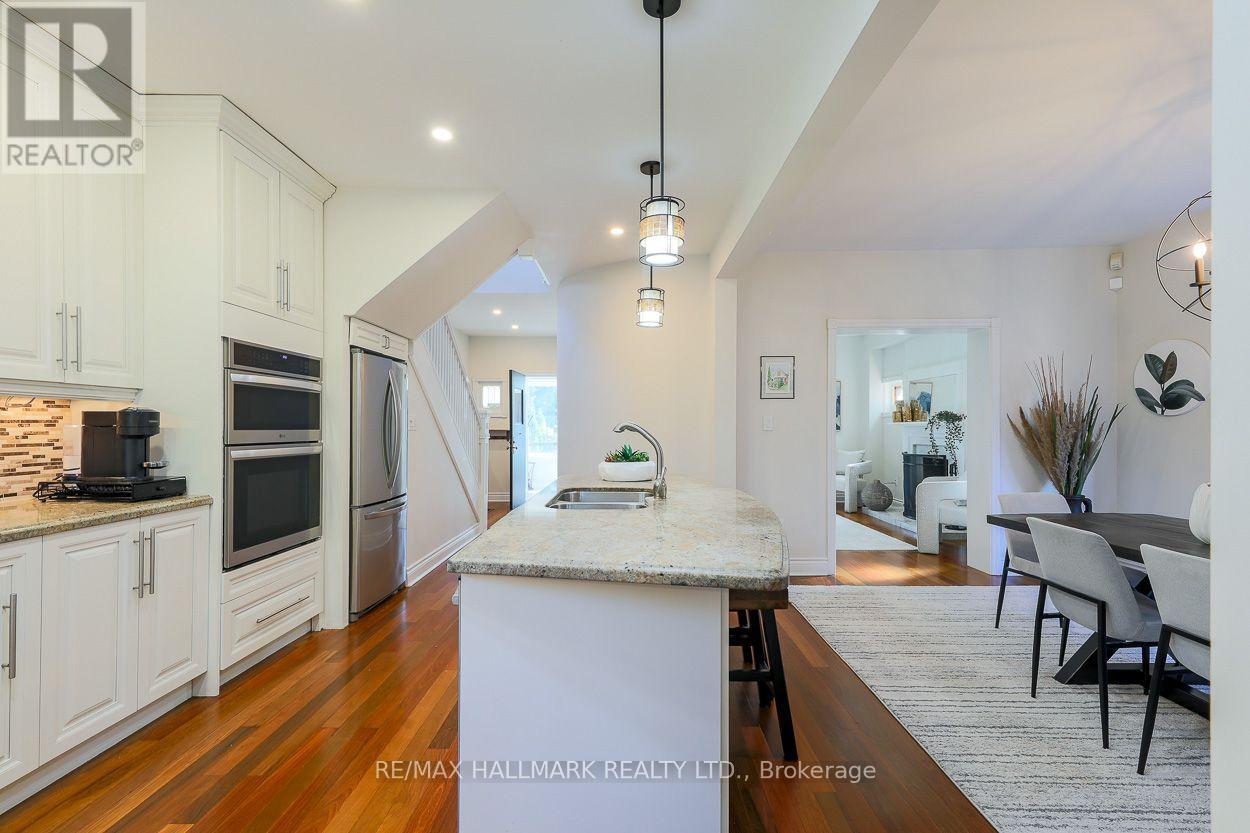 620 Indian Road, Toronto, Ontario  M6P 2C6 - Photo 11 - W13833416