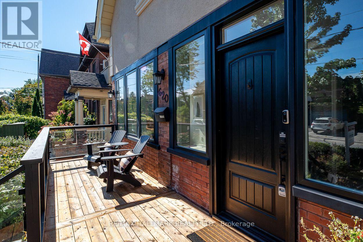 620 Indian Road, Toronto, Ontario  M6P 2C6 - Photo 3 - W13833416
