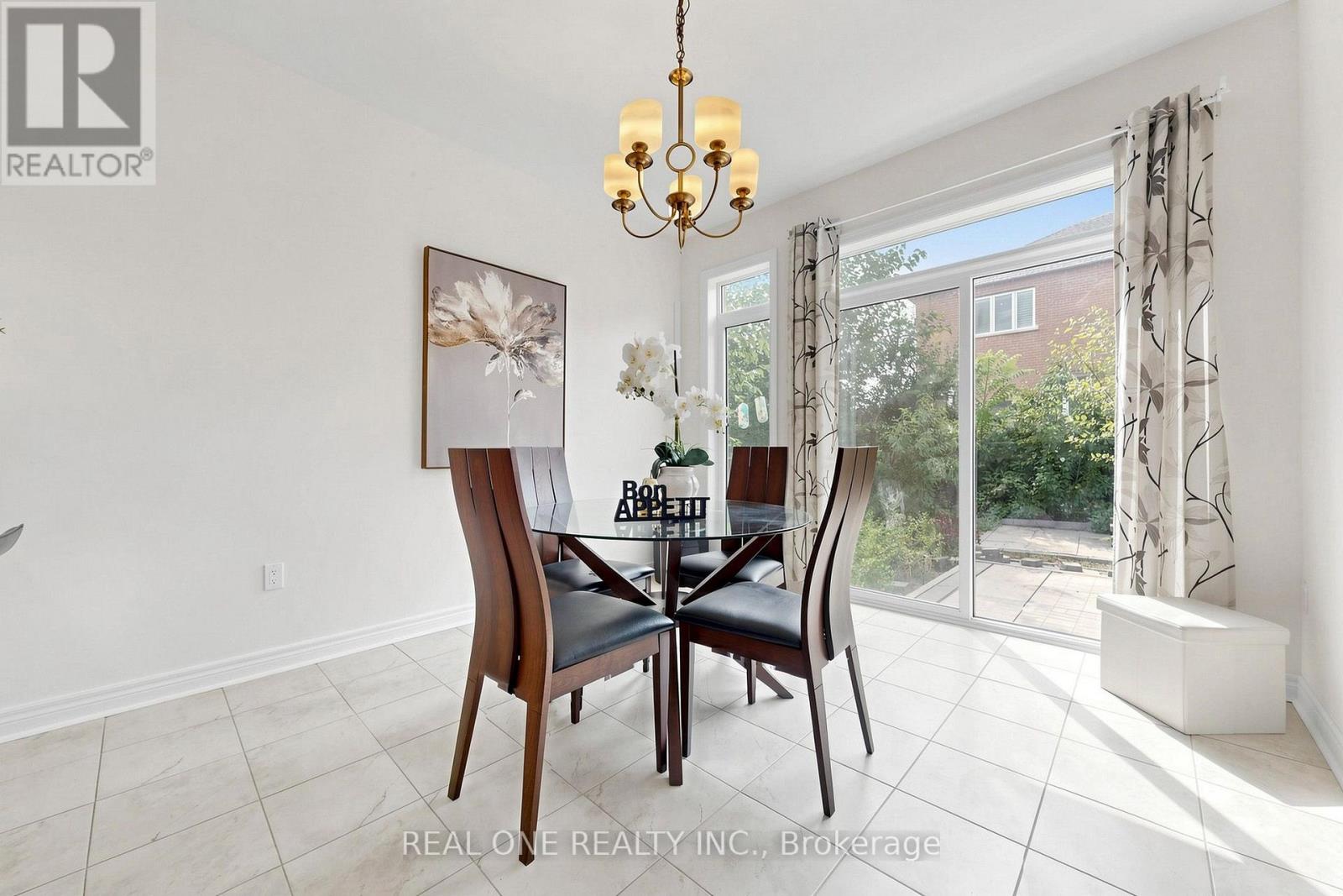 48 Lanark Street, Bradford West Gwillimbury, Ontario  L3Z 0W7 - Photo 21 - N13747862