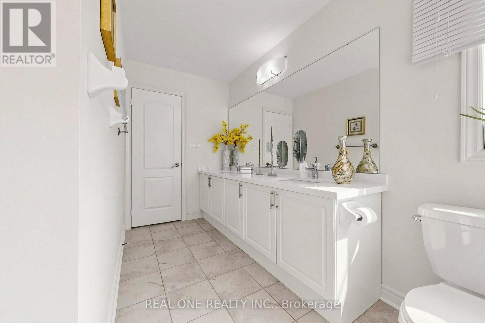 48 Lanark Street, Bradford West Gwillimbury, Ontario  L3Z 0W7 - Photo 32 - N13747862