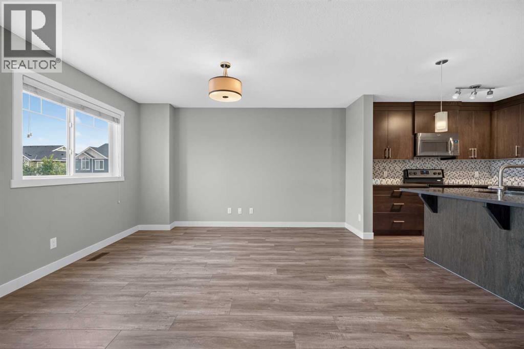 905 Evanston Manor NW