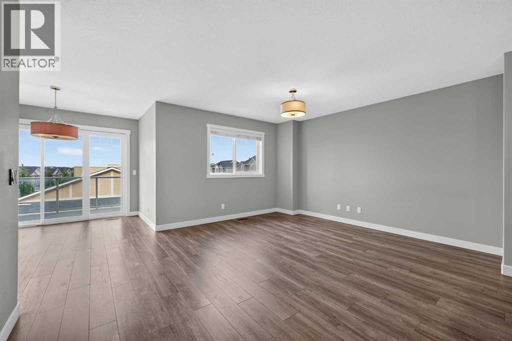 905 Evanston Manor NW