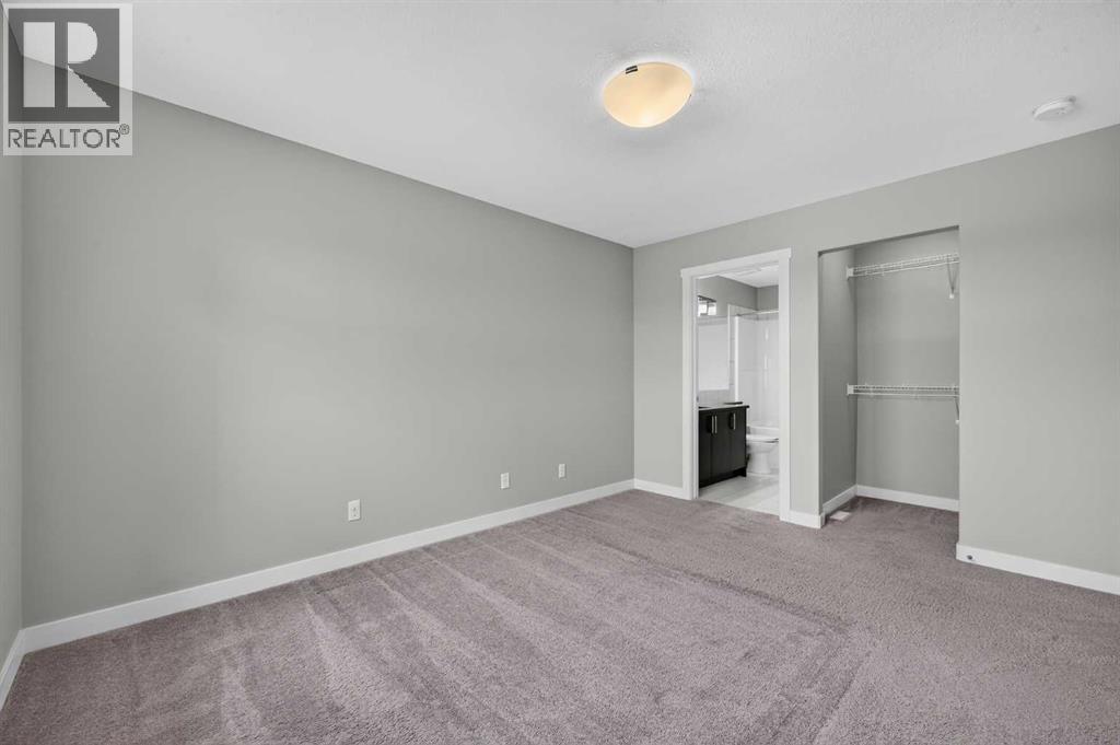 905 Evanston Manor NW