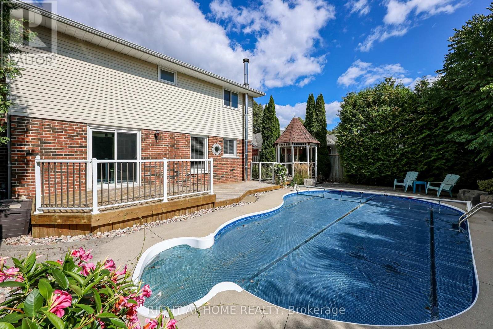 65 Anstead Crescent, Ajax, Ontario  L1S 3X4 - Photo 3 - E13833444