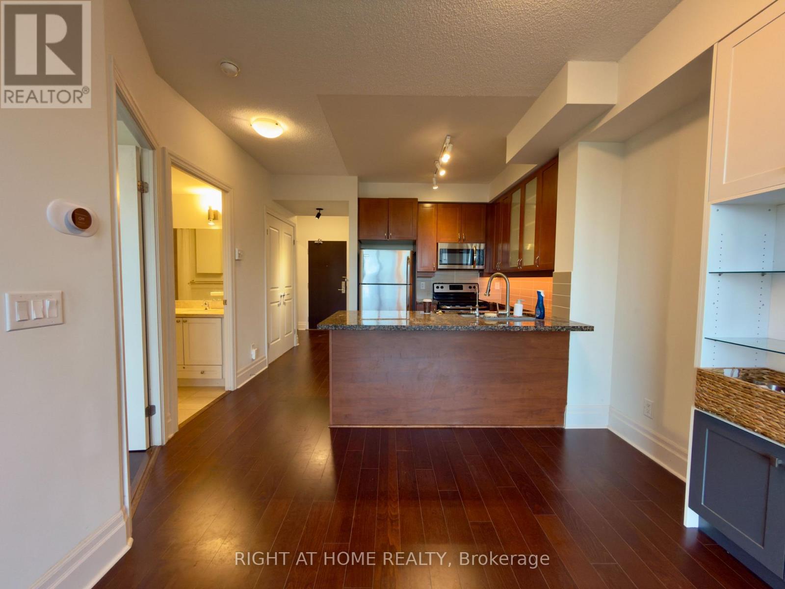 310 - 131 Upper Duke Crescent, Markham, Ontario  L6G 0C9 - Photo 3 - N13833432