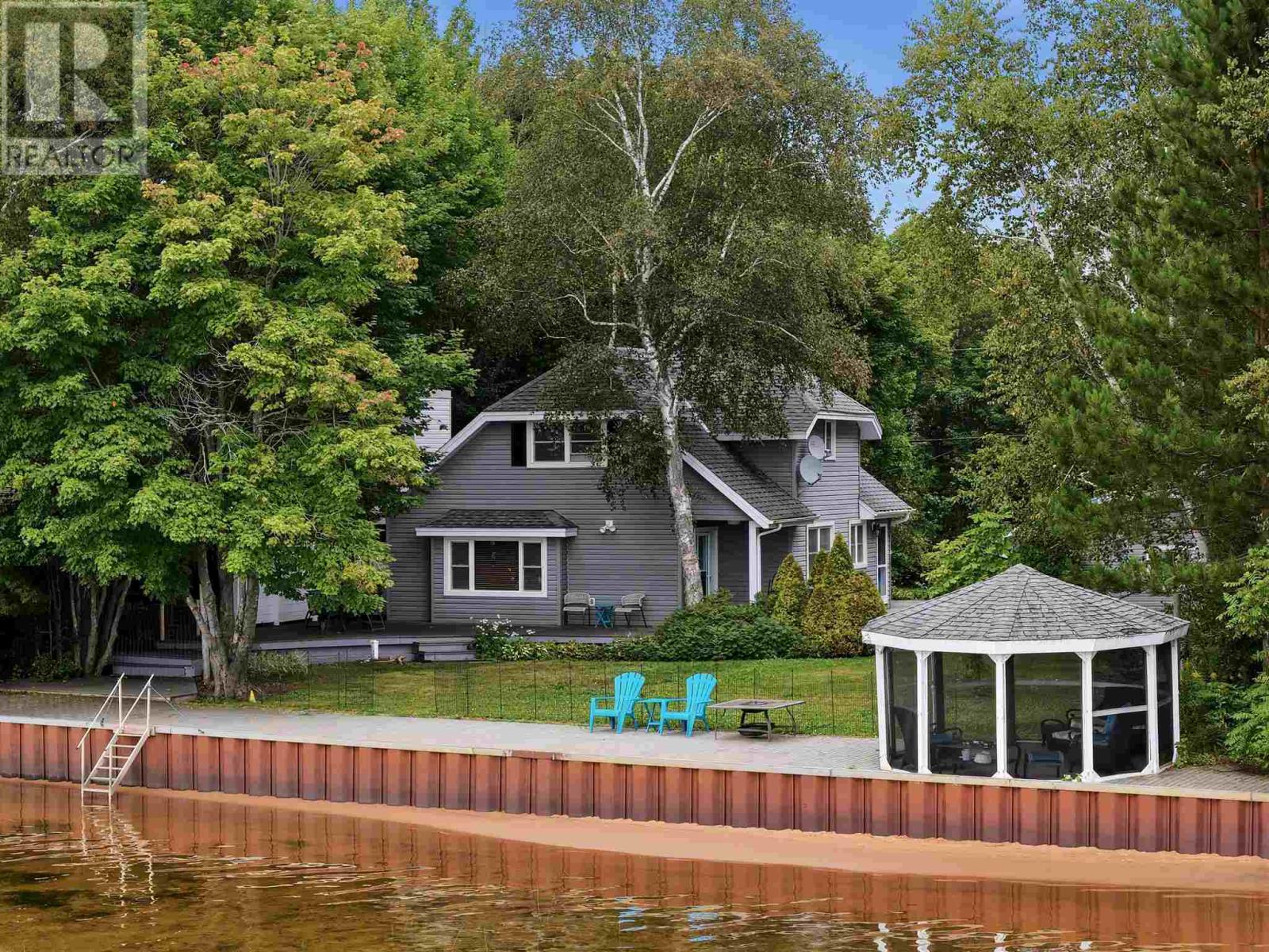 333 Sunnyside Beach RD, Sault Ste. Marie, Ontario