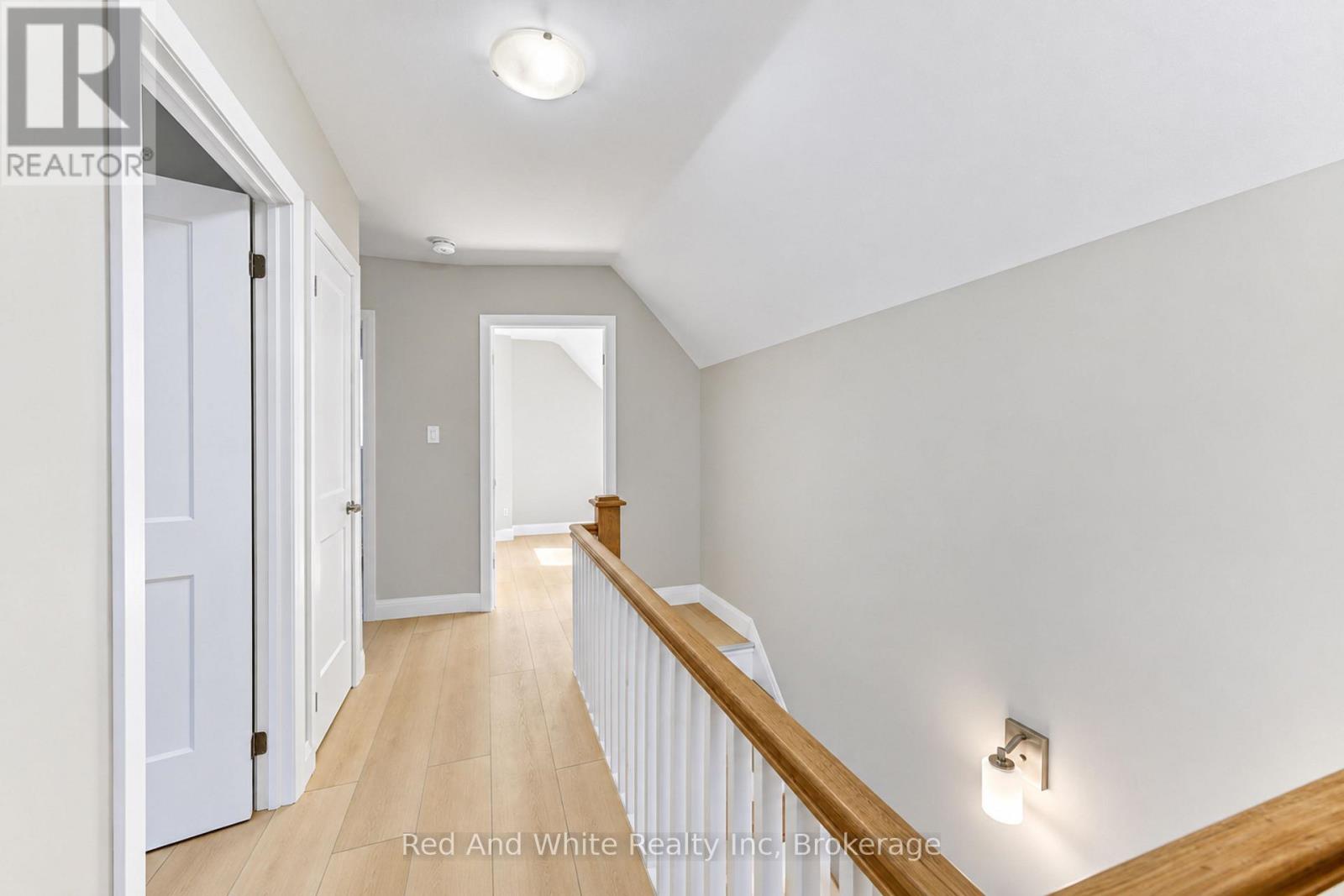 18 Miehm Place, Kitchener, Ontario N2H 2K9 - Photo 23 - X13833506