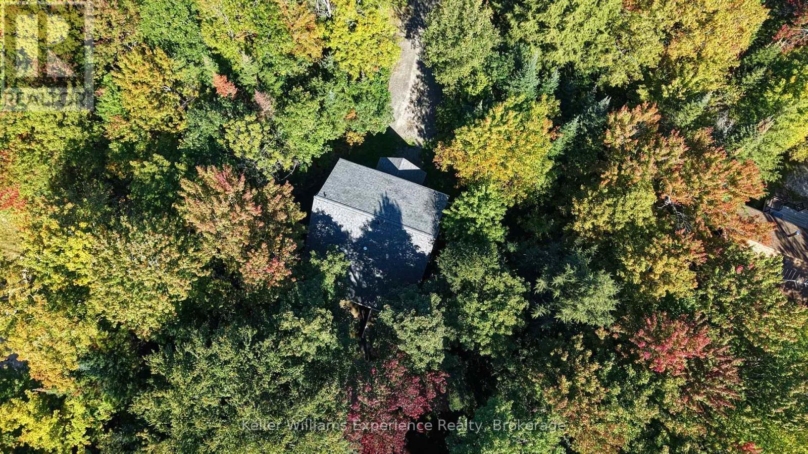 1077 Holiday Park Drive, Bracebridge, Ontario  P1L 1W9 - Photo 1 - X13833516