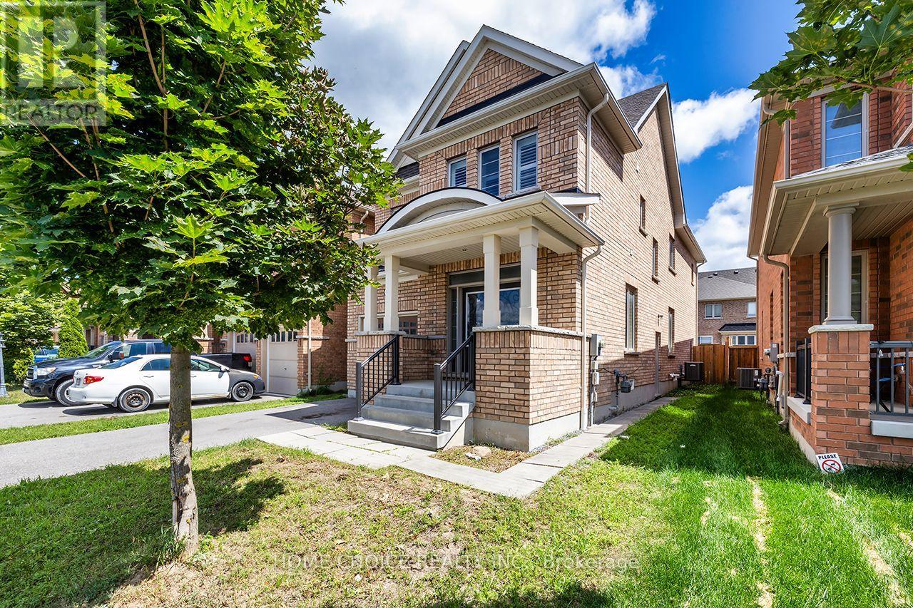 427 Windsfields Farm Drive W, Oshawa, Ontario  L1L 0M1 - Photo 2 - E13822310
