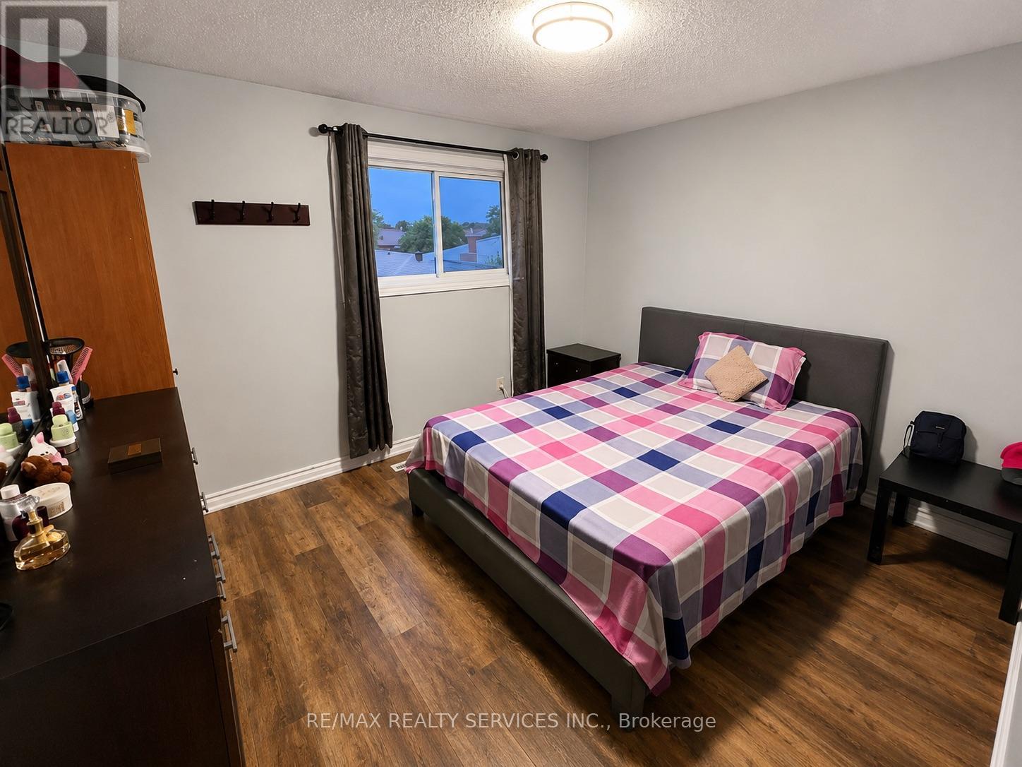 71 Newlyn Crescent, Brampton, Ontario  L6V 3A9 - Photo 10 - W13630716