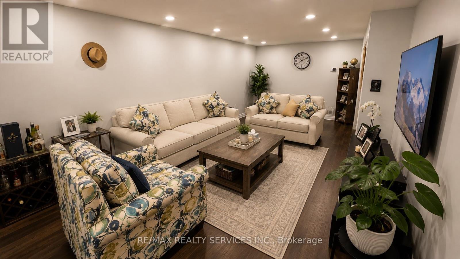 71 Newlyn Crescent, Brampton, Ontario  L6V 3A9 - Photo 3 - W13630716