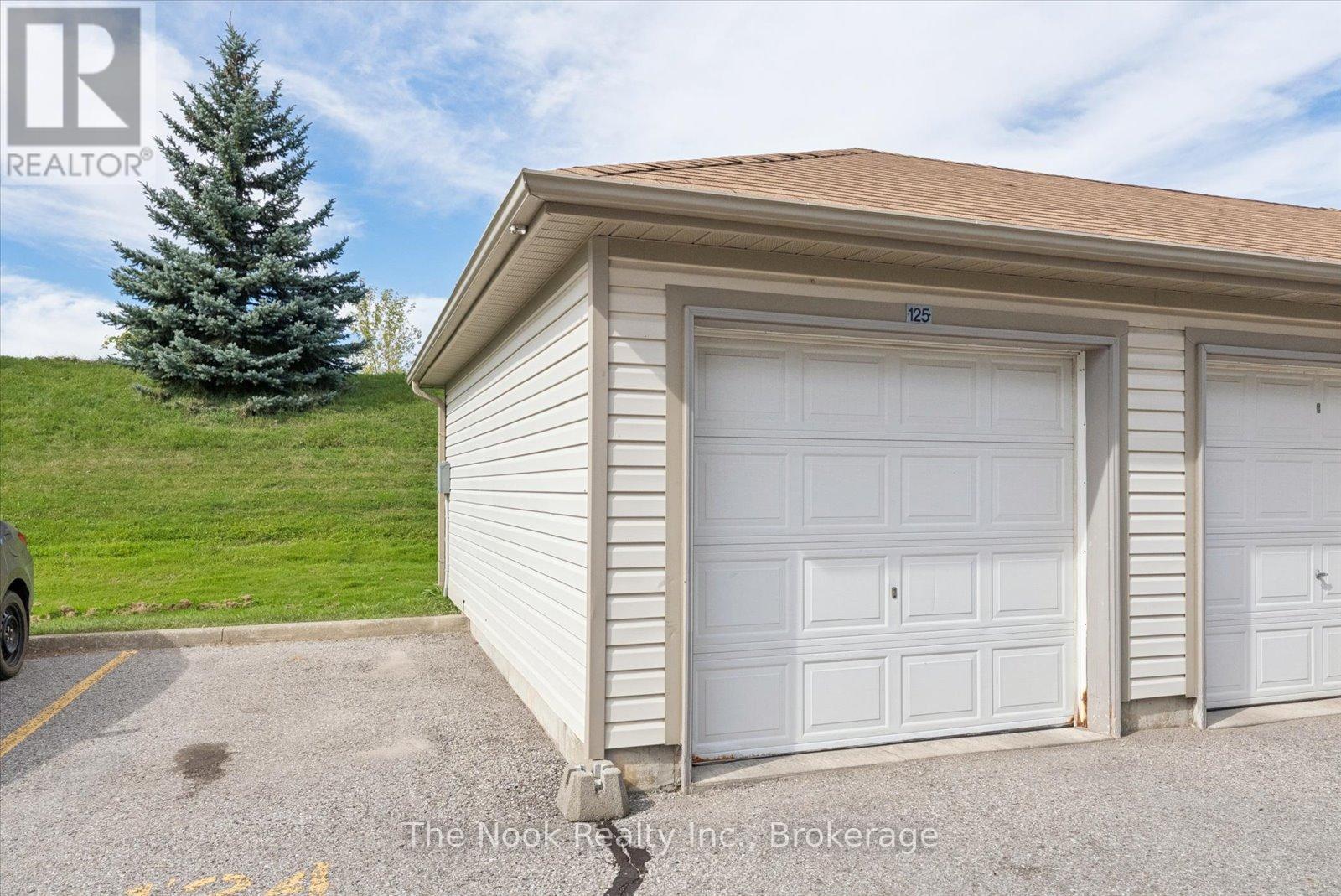306 - 124 Aspen Springs Drive, Clarington, Ontario  L1C 0G8 - Photo 2 - E13833550