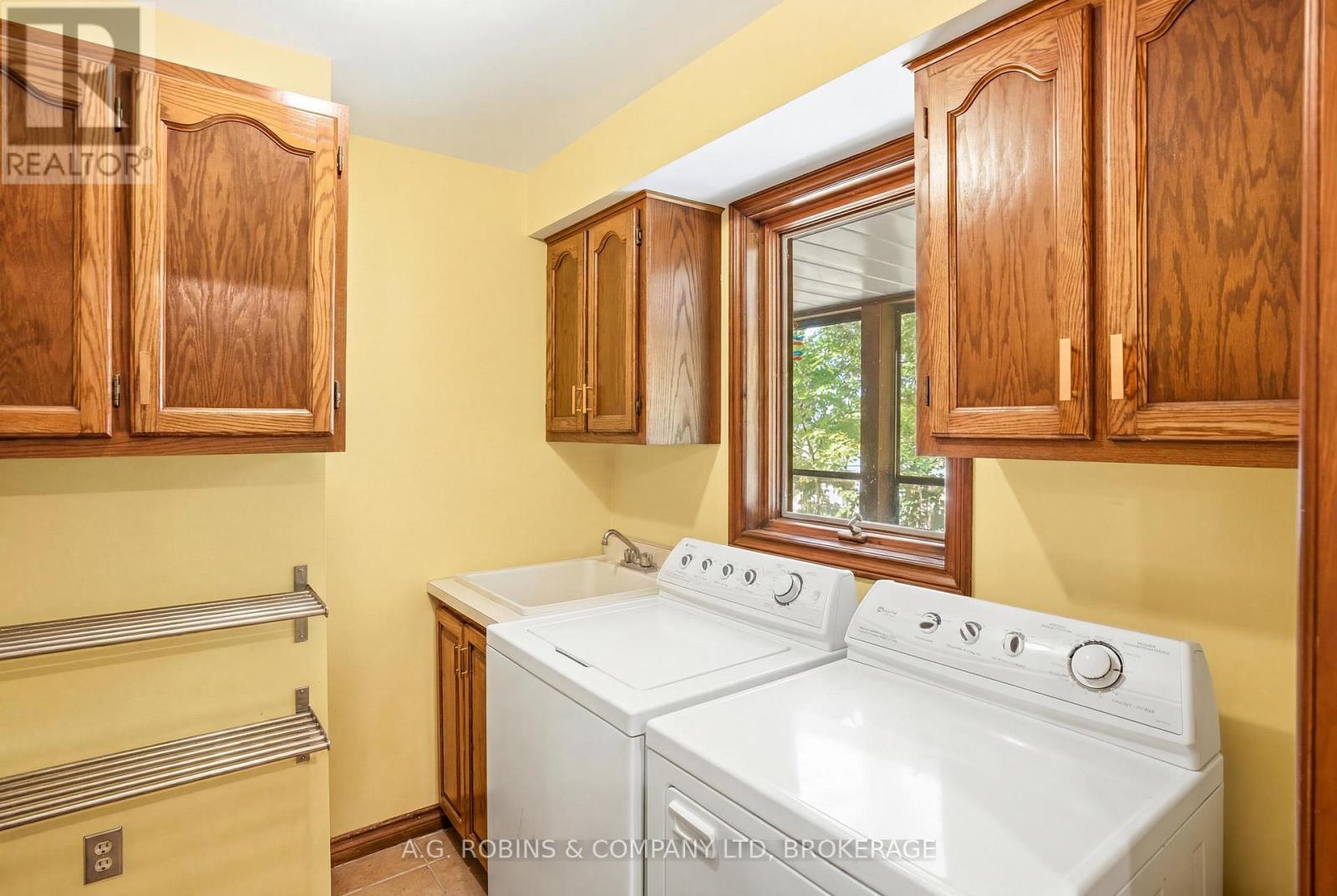 10599 Lakeshore Road, Wainfleet, Ontario  L3K 5V4 - Photo 23 - X13833512