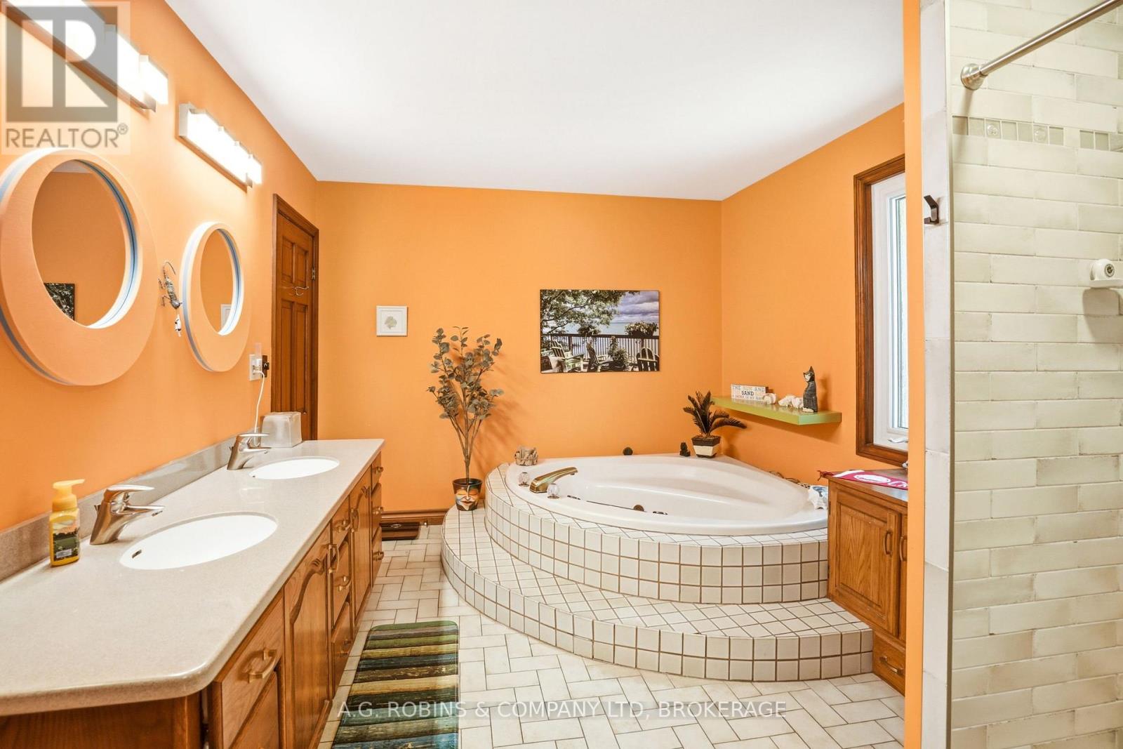 10599 Lakeshore Road, Wainfleet, Ontario  L3K 5V4 - Photo 31 - X13833512