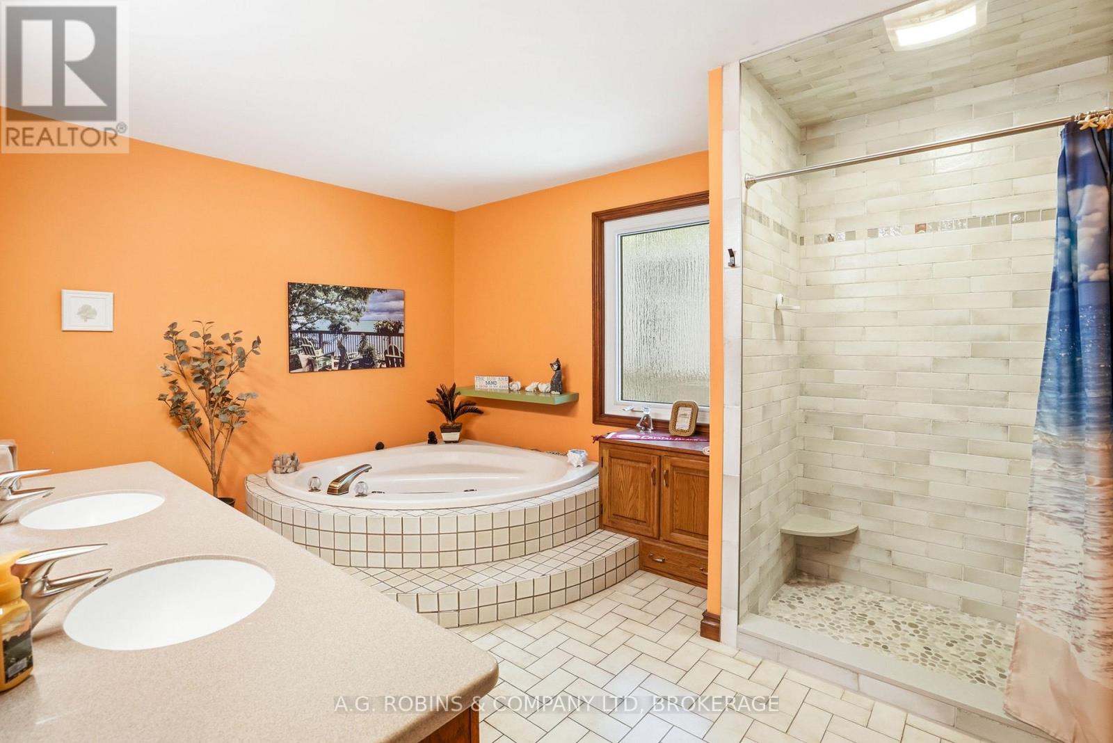 10599 Lakeshore Road, Wainfleet, Ontario  L3K 5V4 - Photo 32 - X13833512