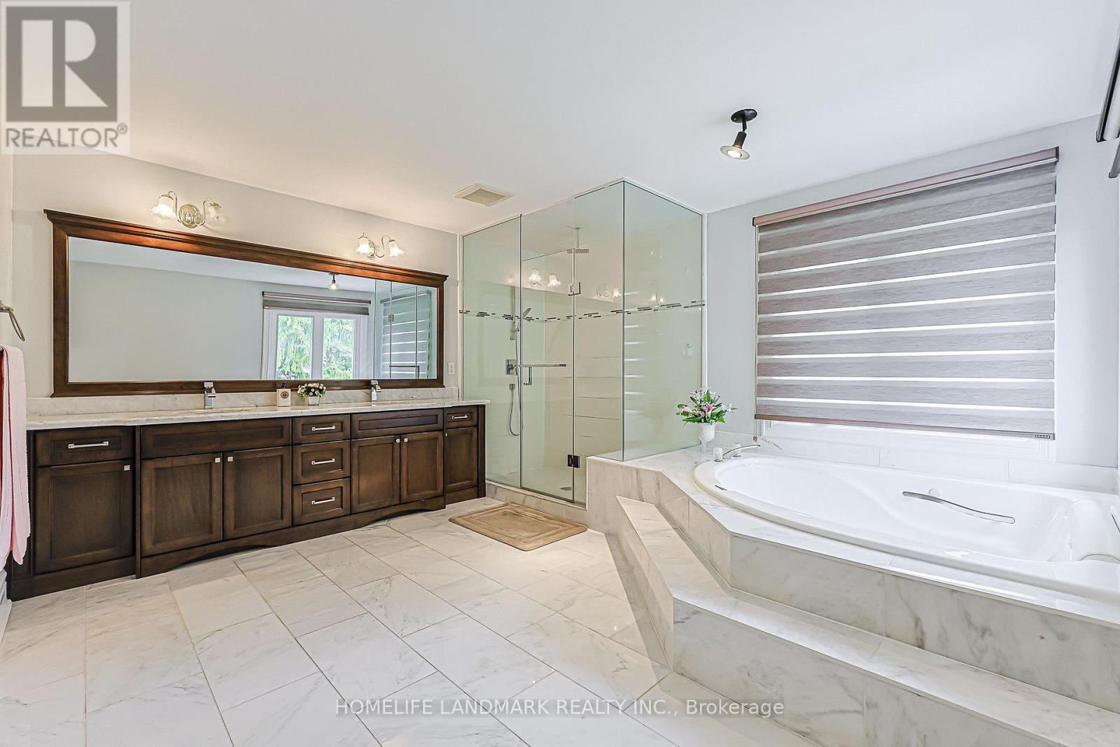 252 Dunview Avenue N, Toronto, Ontario  M2N 4J2 - Photo 30 - C13833468