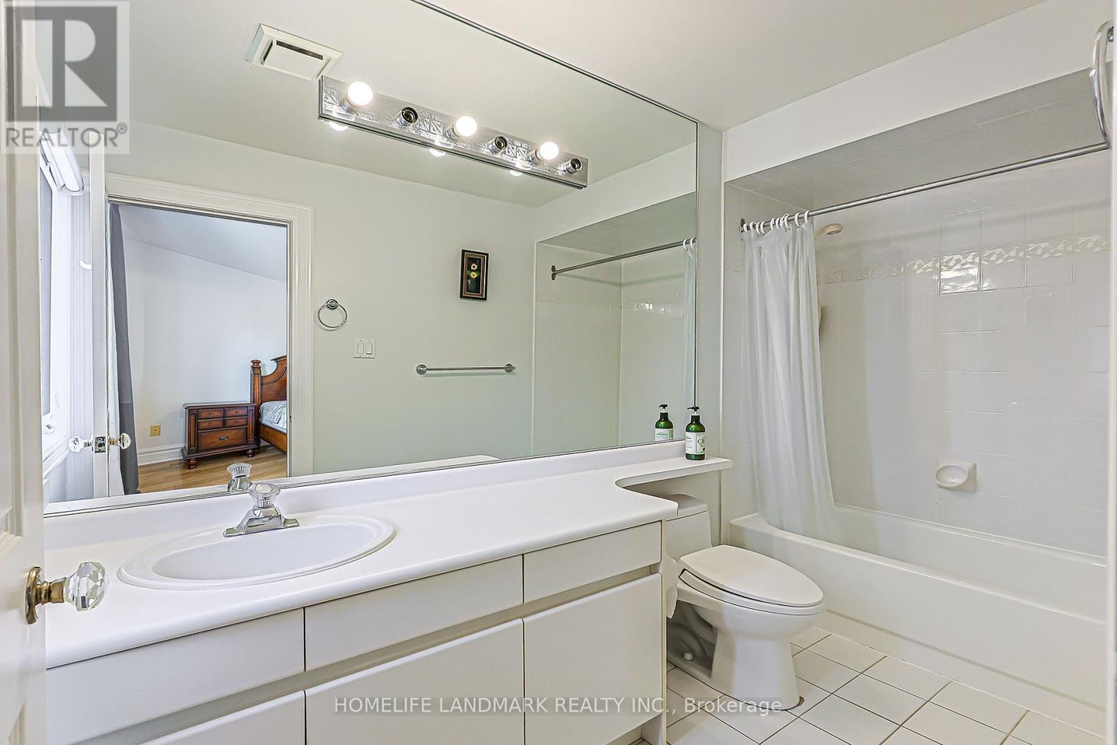 252 Dunview Avenue N, Toronto, Ontario  M2N 4J2 - Photo 32 - C13833468