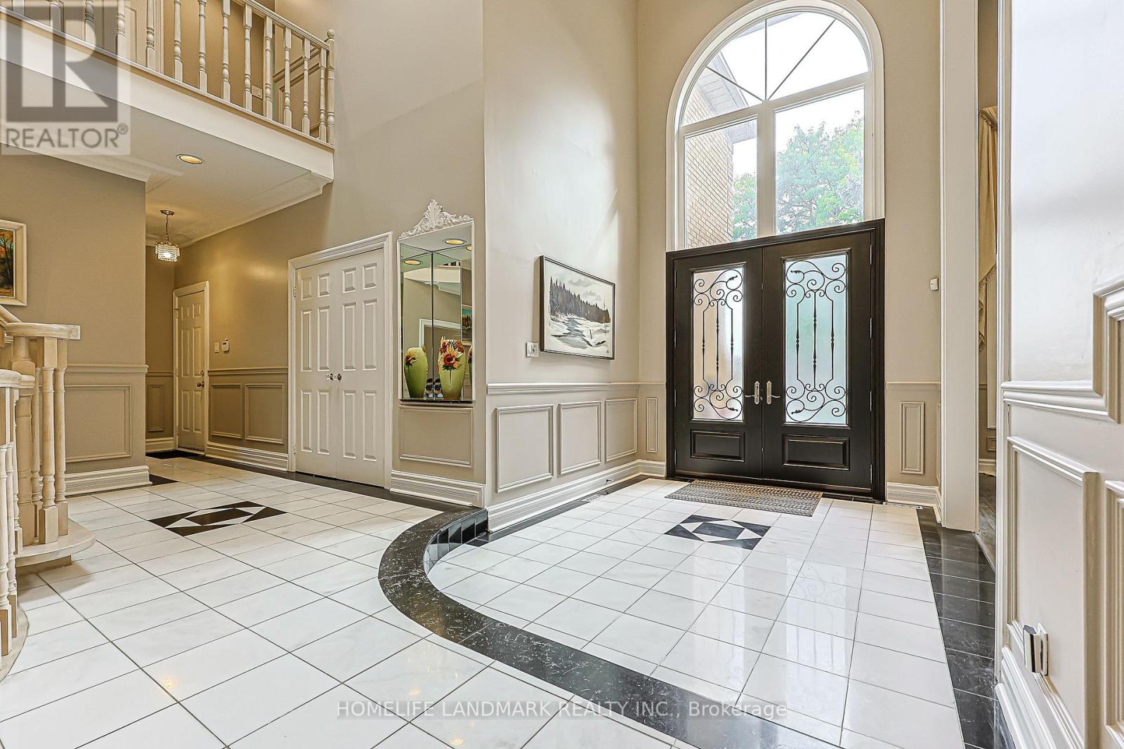 252 Dunview Avenue N, Toronto, Ontario  M2N 4J2 - Photo 4 - C13833468