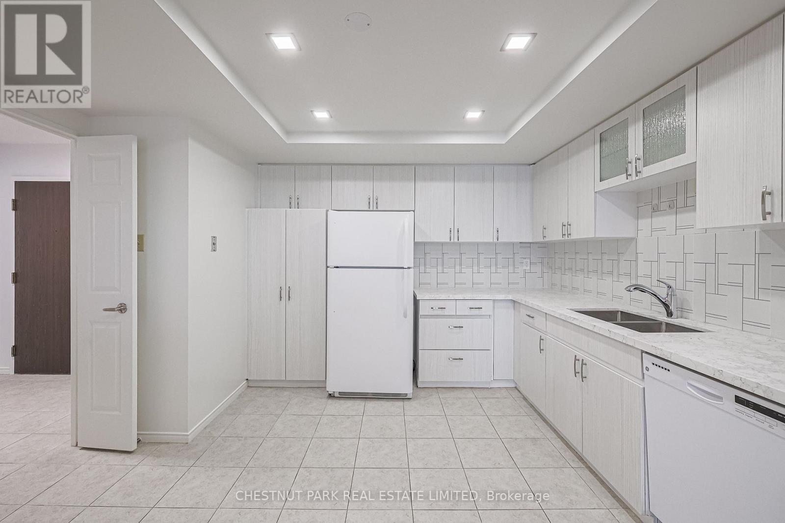 305 - 131 Beecroft Road, Toronto, Ontario  M2N 6G9 - Photo 11 - C13833478
