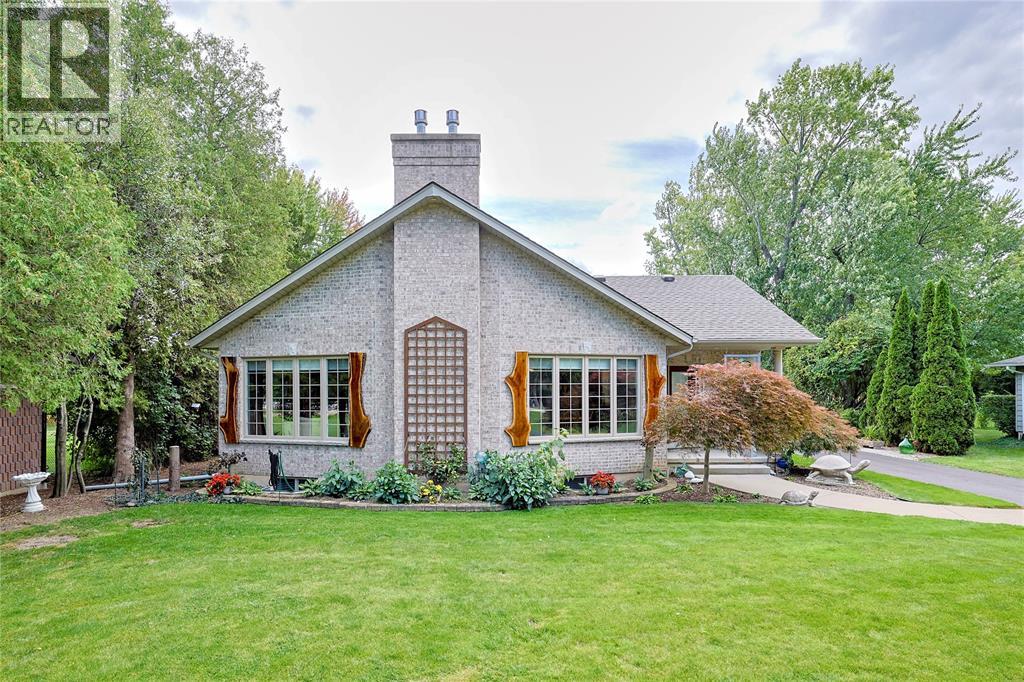 5121 Lakeshore ROAD, Plympton-Wyoming, Ontario