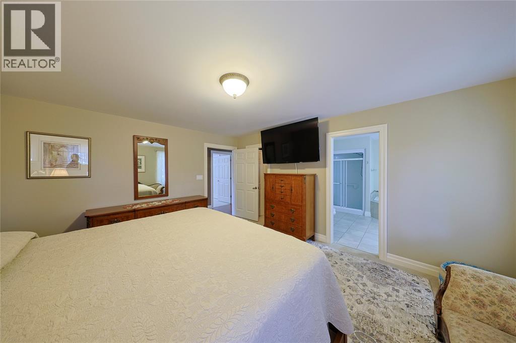 5121 Lakeshore Road, Plympton-Wyoming, Ontario  N0N 1J6 - Photo 23 - 26022698