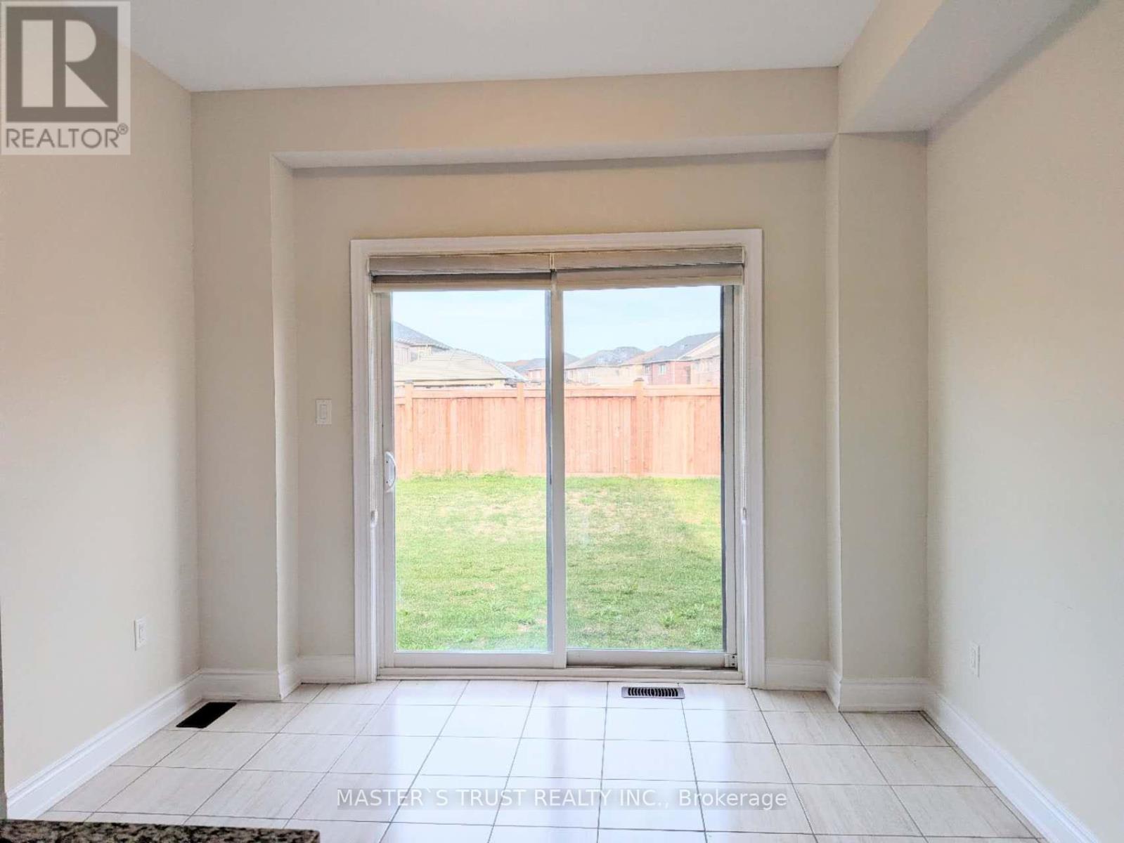 163 Heritage Street, Bradford West Gwillimbury (Bradford), Ontario  L3Z 4M6 - Photo 14 - N13833538
