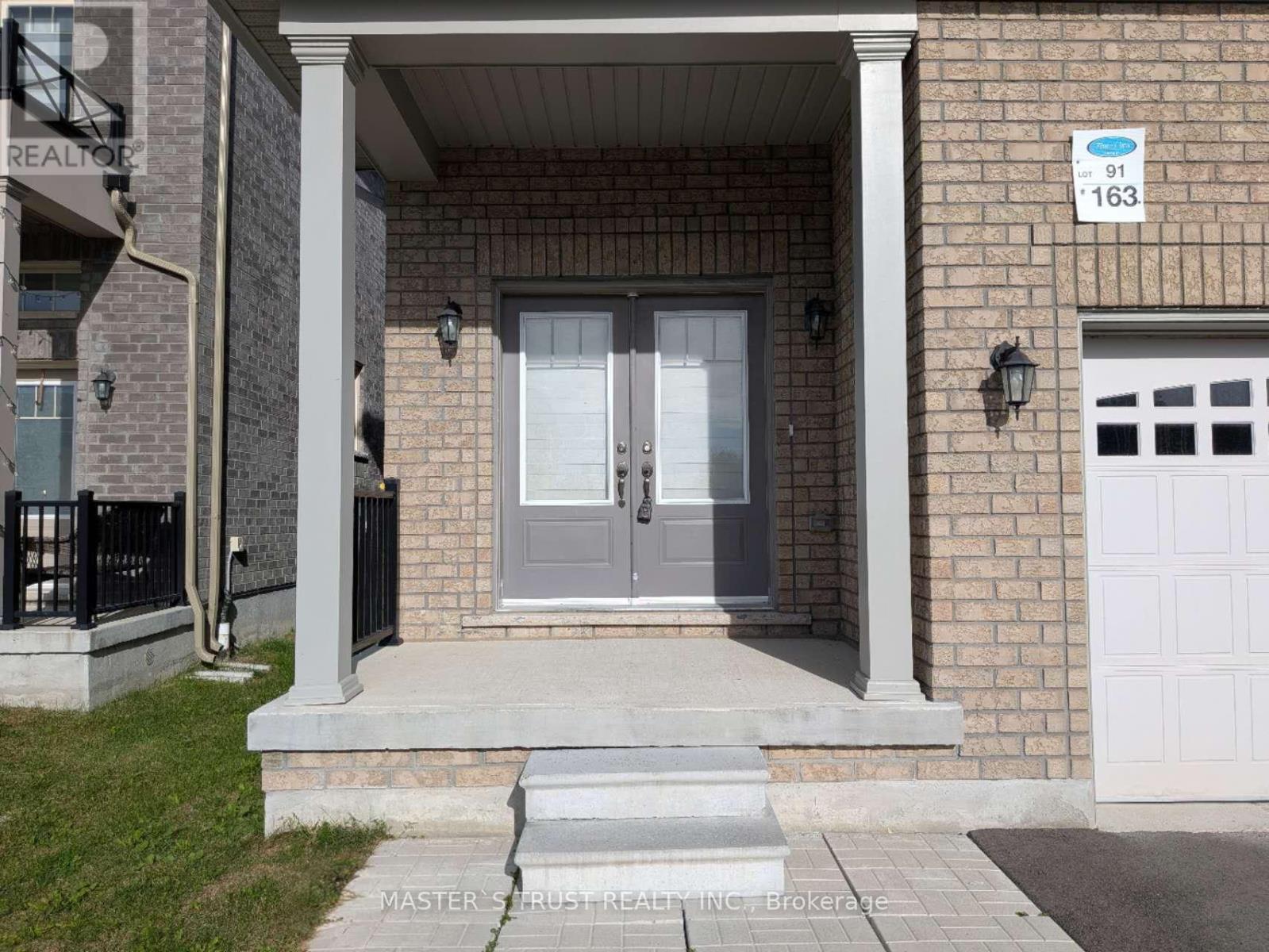 163 Heritage Street, Bradford West Gwillimbury (Bradford), Ontario  L3Z 4M6 - Photo 2 - N13833538