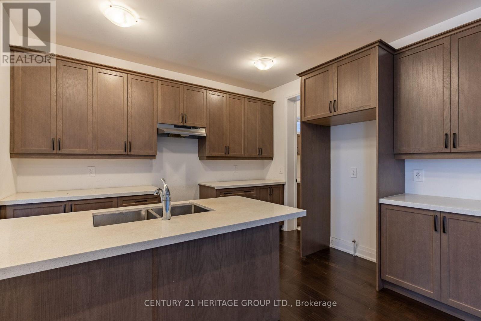 172 Franklin Trail, Barrie, Ontario  L9J 0J2 - Photo 13 - S13833494