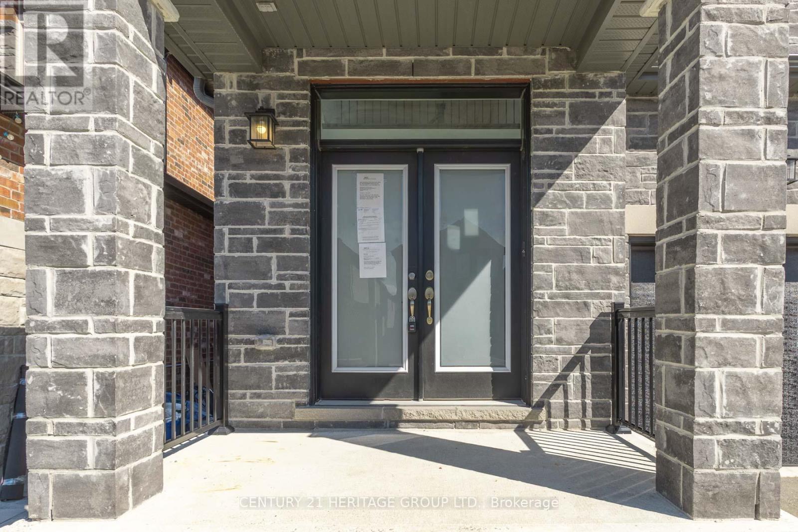 172 Franklin Trail, Barrie, Ontario  L9J 0J2 - Photo 3 - S13833494