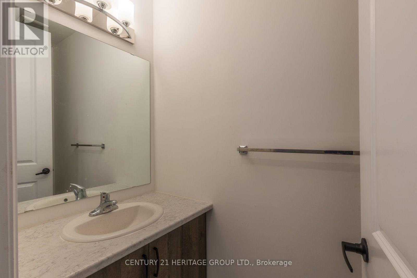 172 Franklin Trail, Barrie, Ontario  L9J 0J2 - Photo 9 - S13833494